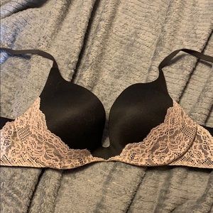 Victoria’s Secret 34C push up
